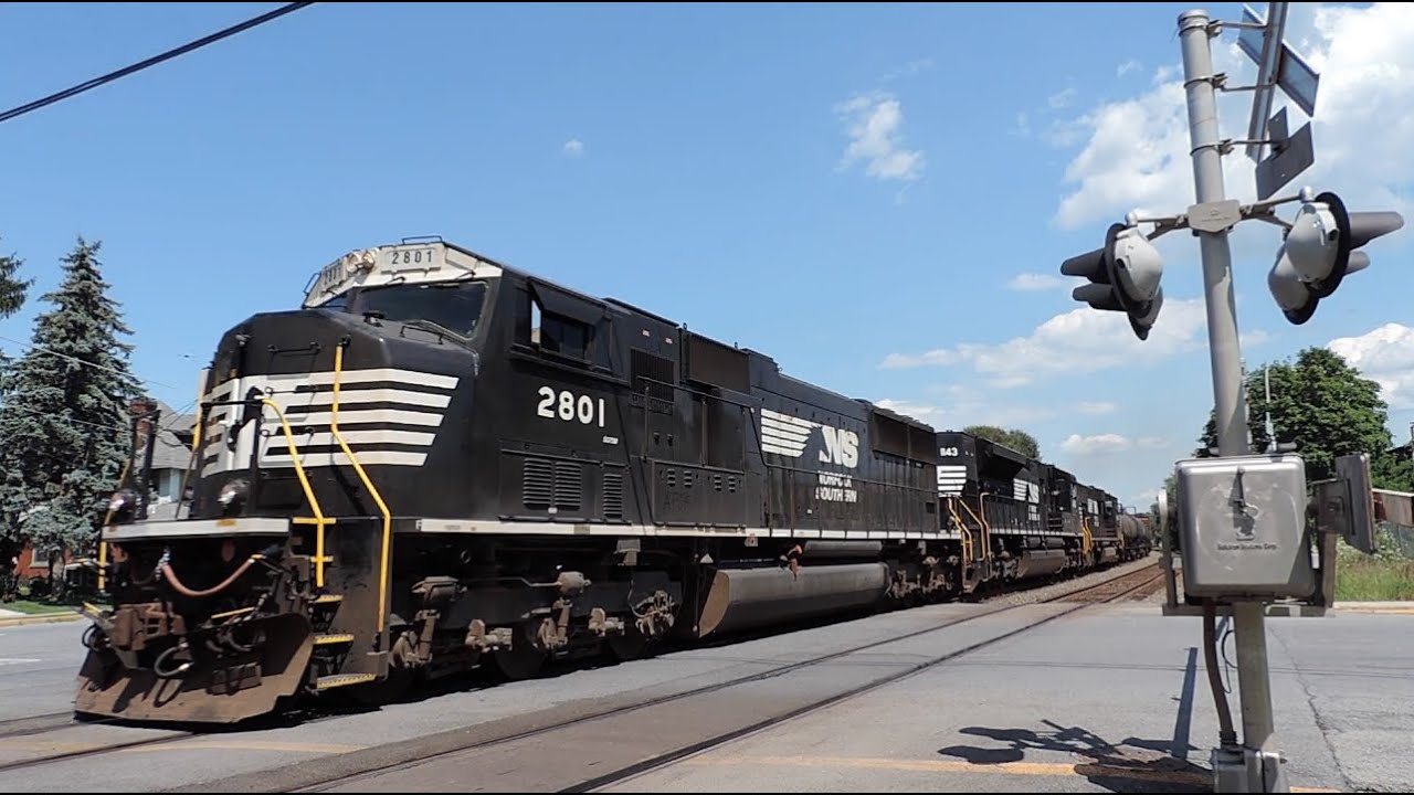 38G-01 All EMD's with SD75M Leader