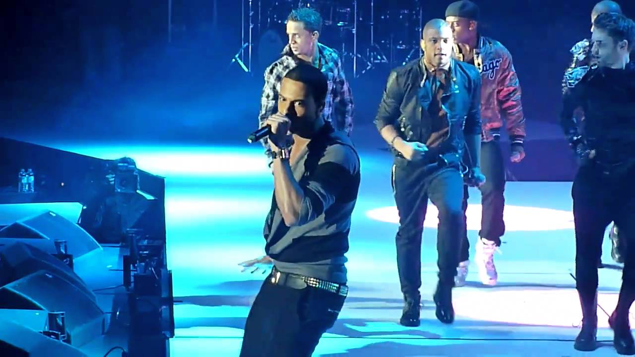 JLS - Beat Again (CapitalFM Jingle Bell Ball - o2 Arena, 5th December 2010) [HD]