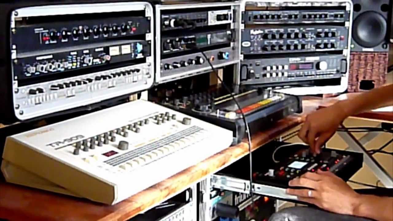 Sixteen minutes Octatrack House jam