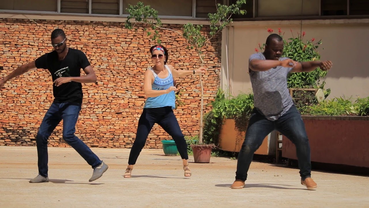 La Demanda (Romeo Santos) Bachata Footwork Challenge by Beyond Latin Vibes