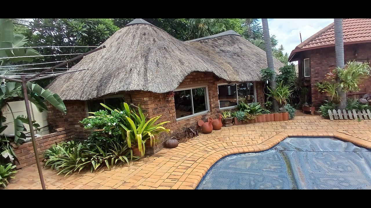 Florauna Gem | 3-Bedroom Home with Flatlet, Pool & Entertainment Area