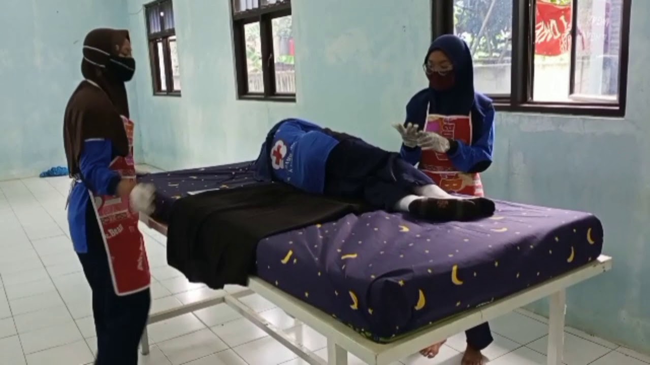 PK(Perawatan Keluarga) - PMR WIRA SMK MUHAMKA