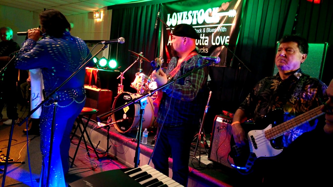 Heartbreak Hotel
(Elvis Presley cover) by Bob Lougheed & Mystery Train