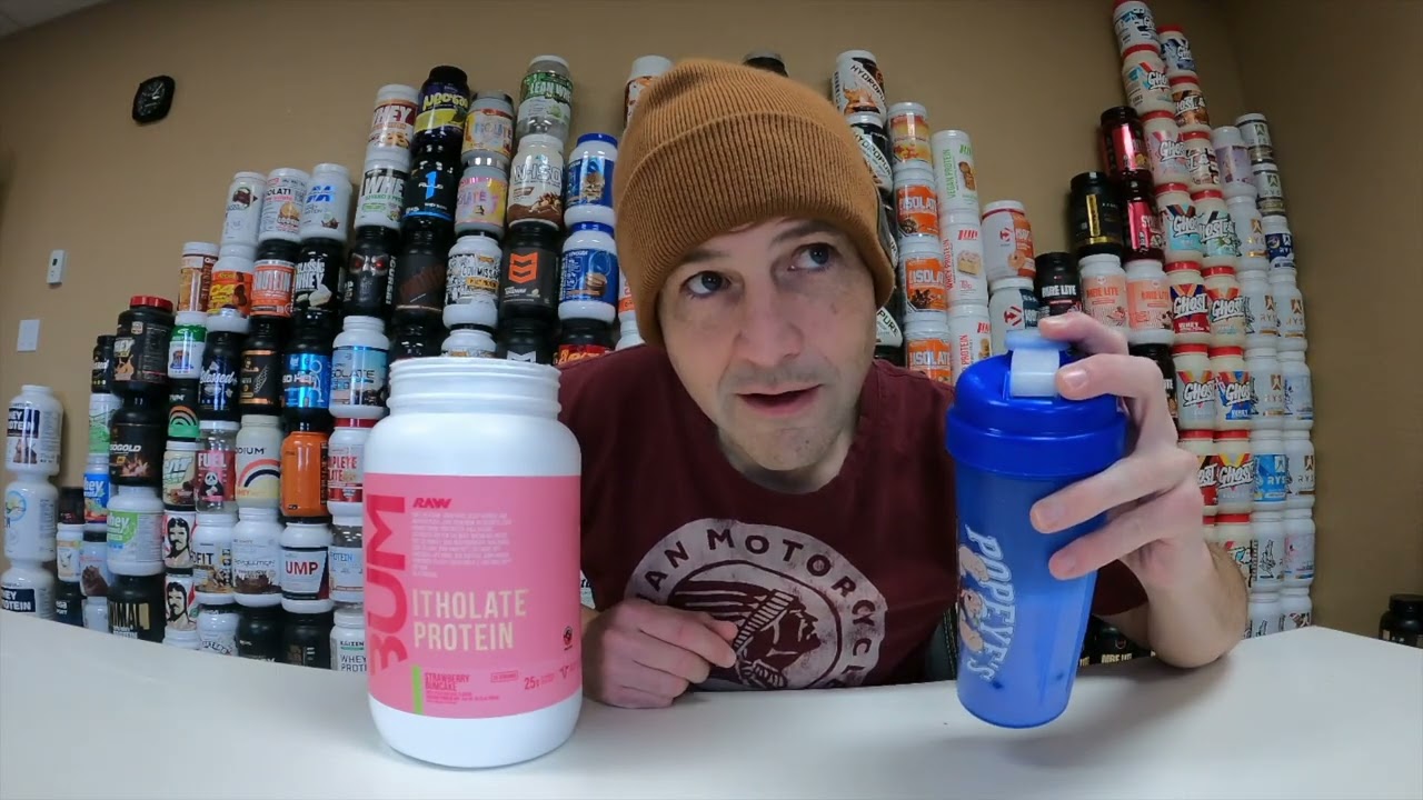 Обзор: Протеин RAW BUM Itholate со вкусом клубники и кекса