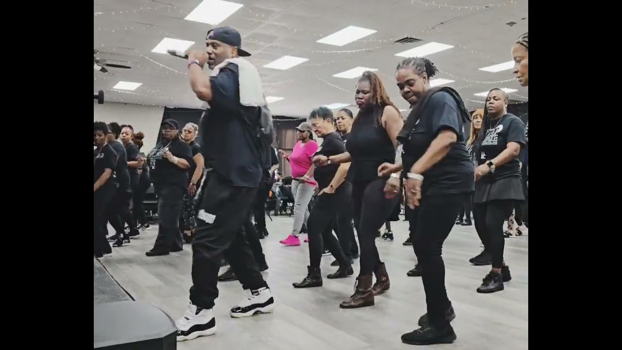 ROLL IT OUT LINE DANCE  creator EbonyFlowers- Green  taught by Stefhon Cave