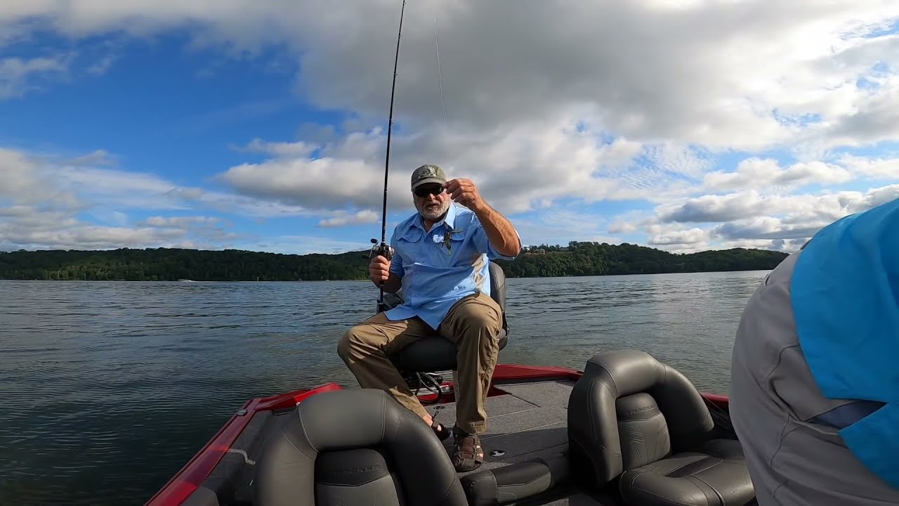 Richards new 2020 Bass Tracker 190 Tournament Edition boat