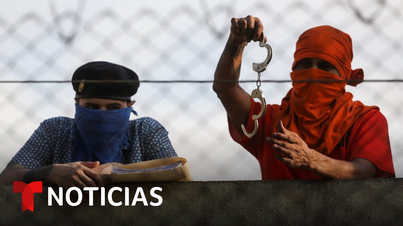 Pandilleros retienen a casi medio centenar de agentes de prisiones en Guatemala | Noticias Telemundo