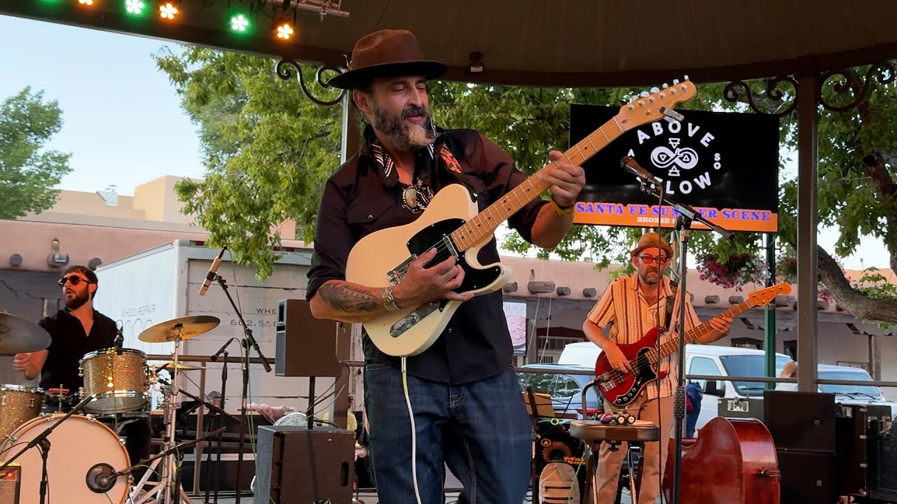 Felix y Los Gatos, Santa Fe Plaza, August 4, 2025