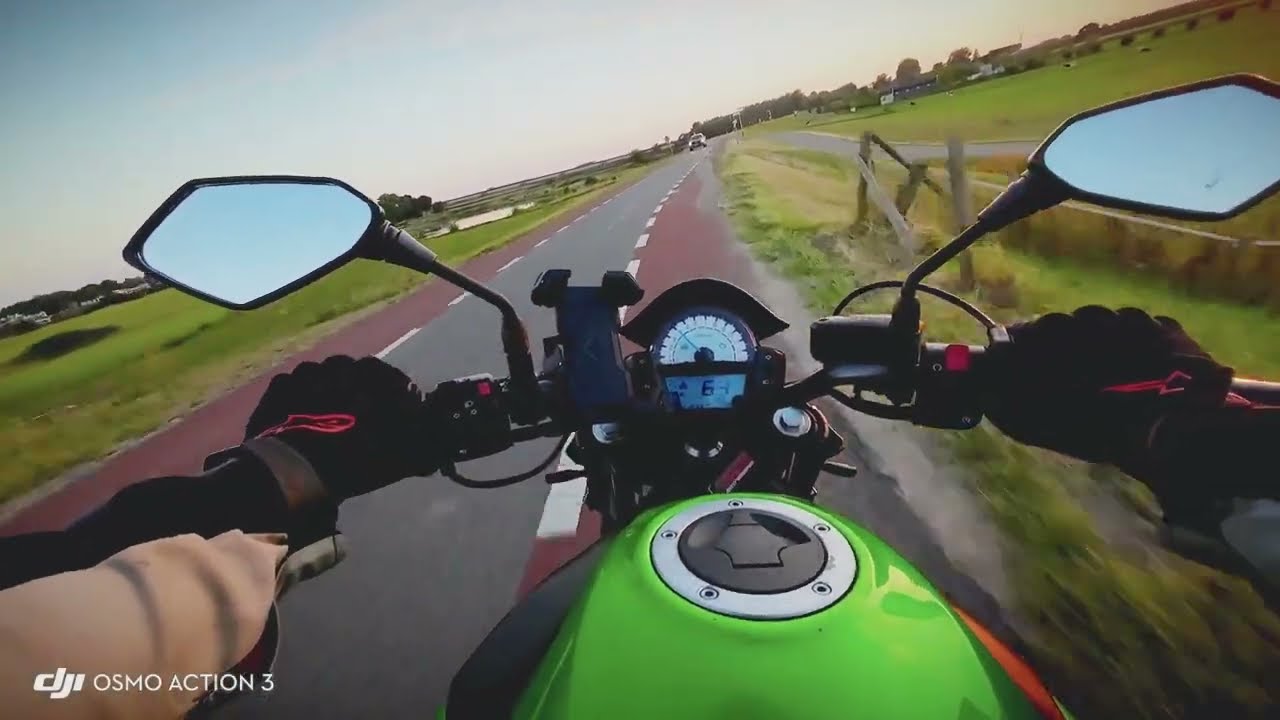 Slow ride on a dyke. Kawasaki ER6N 2014