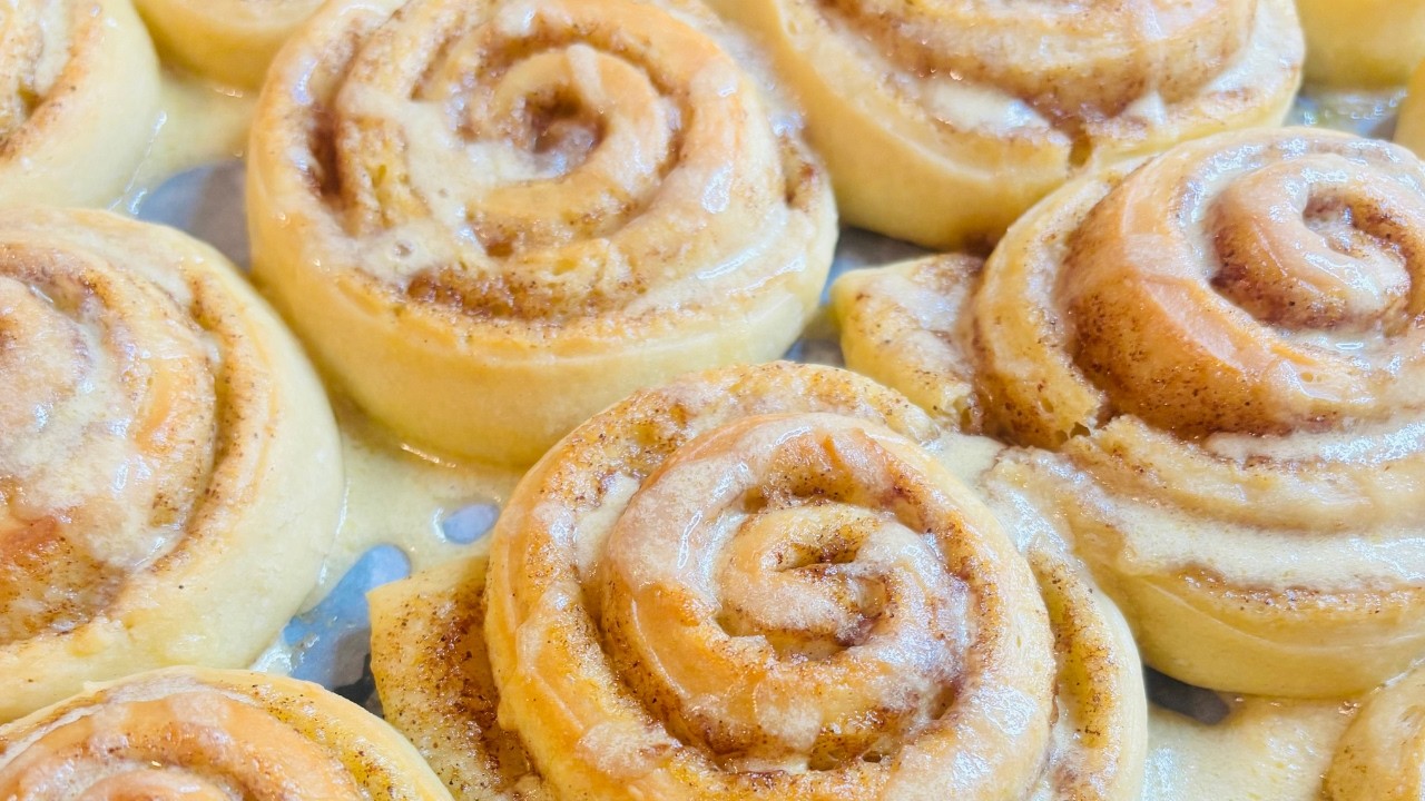 ✨ No Mixer Needed: “Cinnamon Rolls So Good, You’ll Never Go Back to Store-Bought” ✨