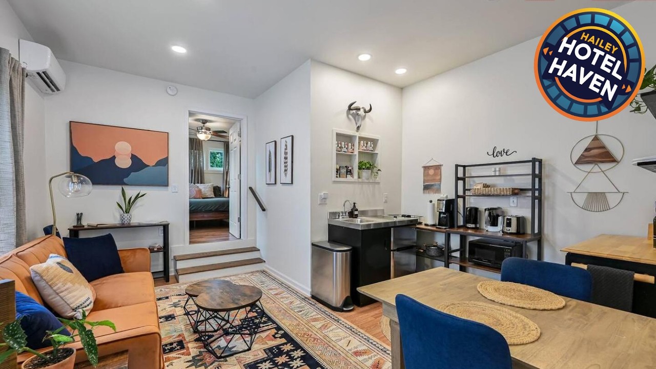 Cozy Love Nest 1br - Minutes To Downtown Asheville | Asheville (NC), United States | Hotel Review 🏩