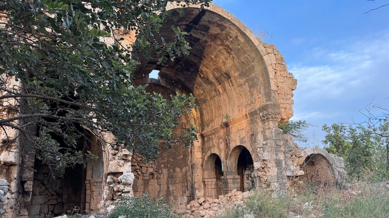Exploring an overgrown Byzantine cemetery