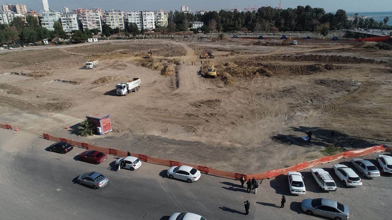 Mersin Millet Bahçesi’nde çalışmalar sürüyor