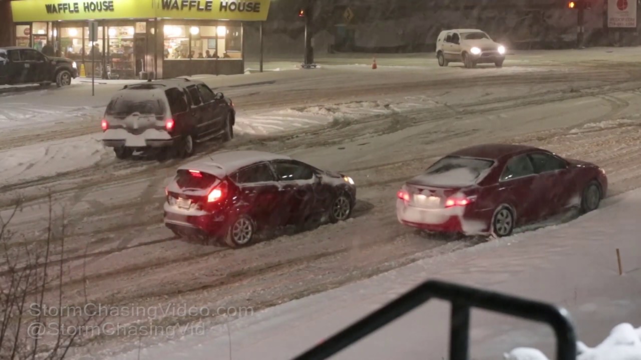 Colorado Springs, CO Cars Struggle Up Steep Hills during Heavy Snow - 2/23/2019