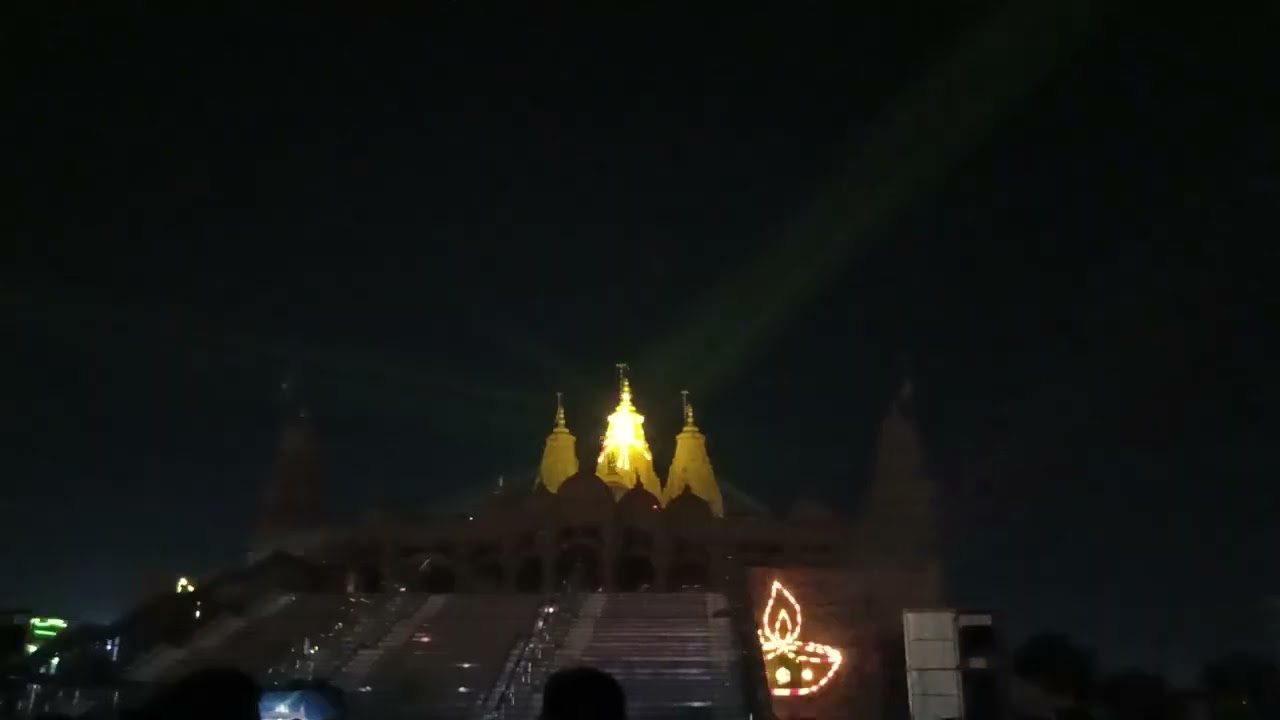#swaminarayan #live darshan swaminarayan temple 🙏#hindutemple #subscribe #storyofswaminarayantemple