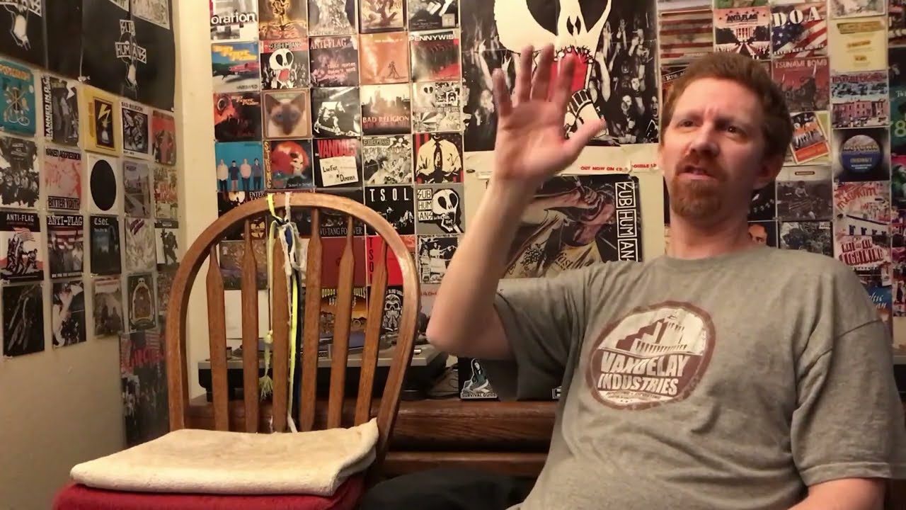 Shnootz - Reaction Video (The Smiths - The Draize Train)