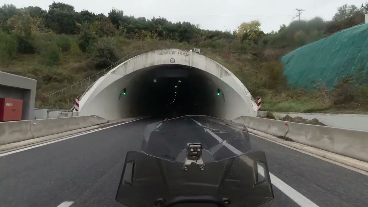 The road from Thessaloniki to Kalambaka με βροχερό καιρό.& έπιστροφή μ'όμίχλη.Travelling in Greece .