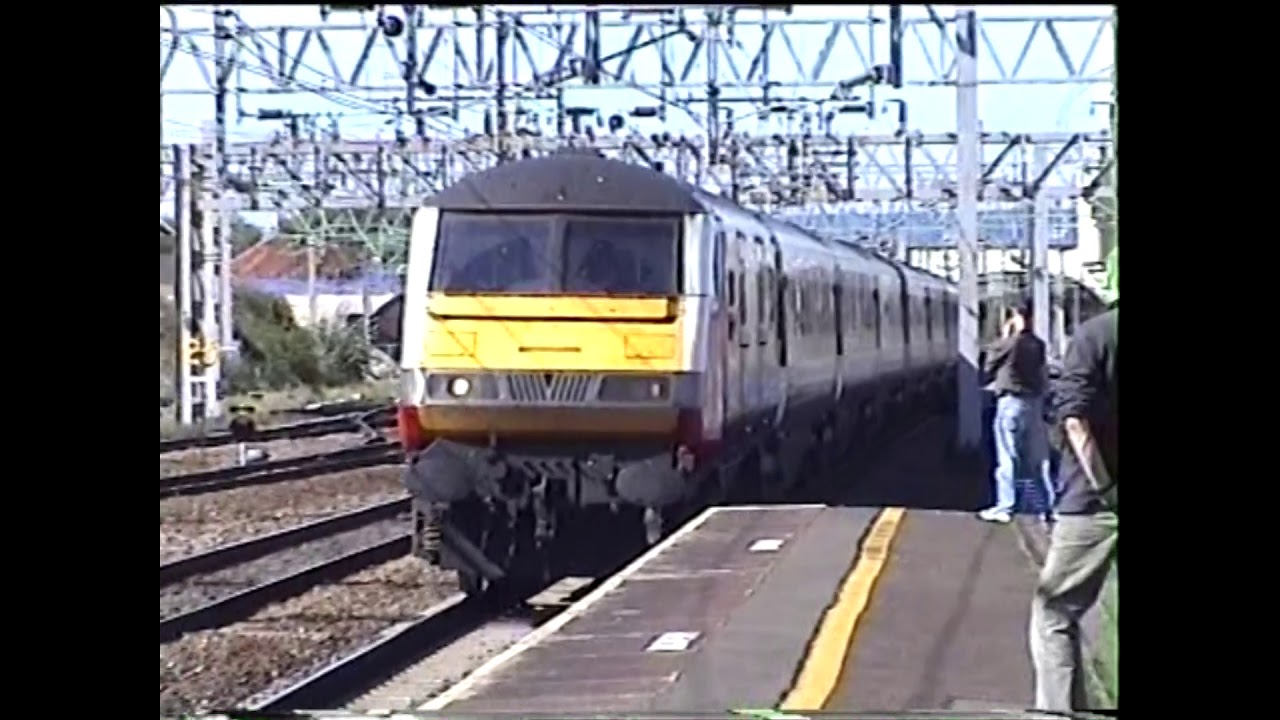 The Nuneaton Drags with 47s 57s 87s 86s and 90s plus a bit of freight