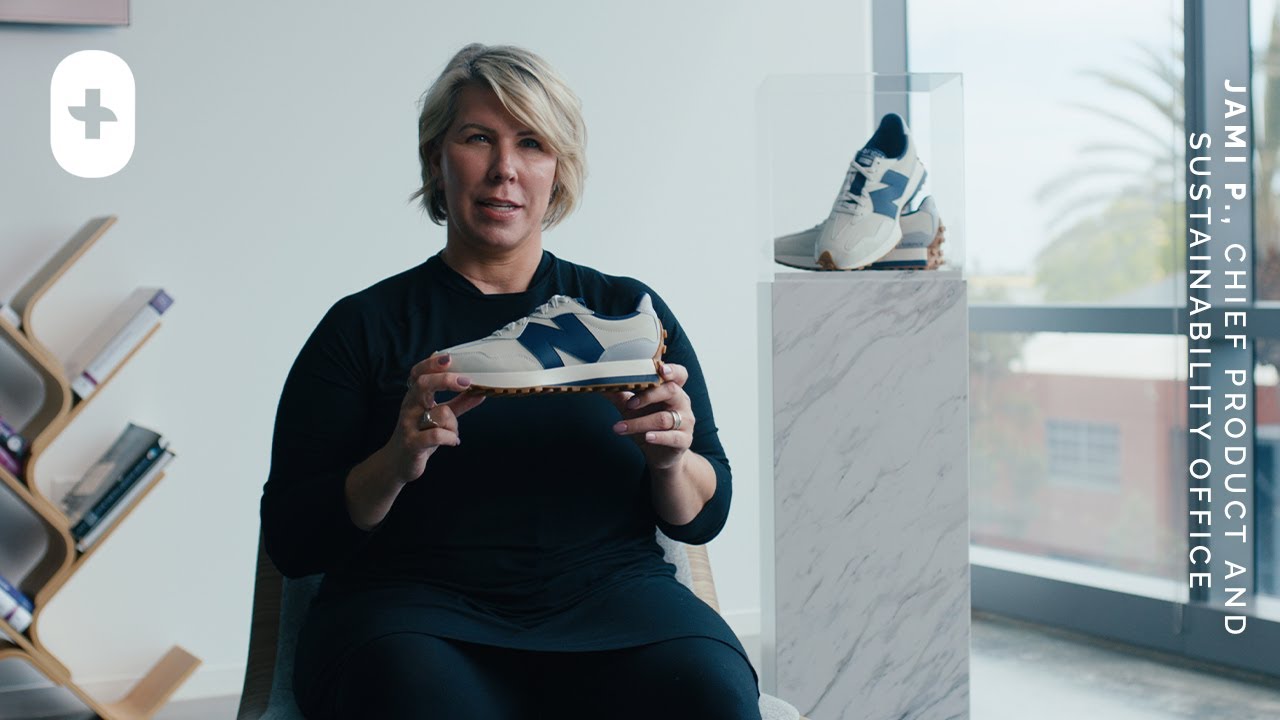 New Balance 327 | FIGS Scrubs