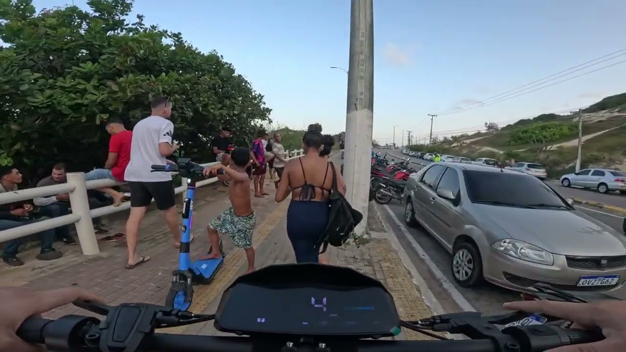 Passeio na praia de Honeywhale H4 - Falando sobre os patinetes Jet em Natal RN