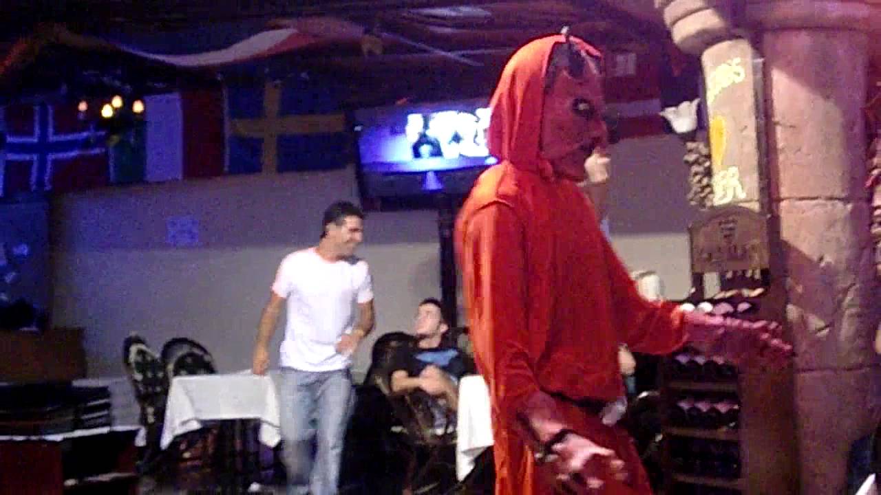 Dance with the devil. Icmeler 2010 friends bar