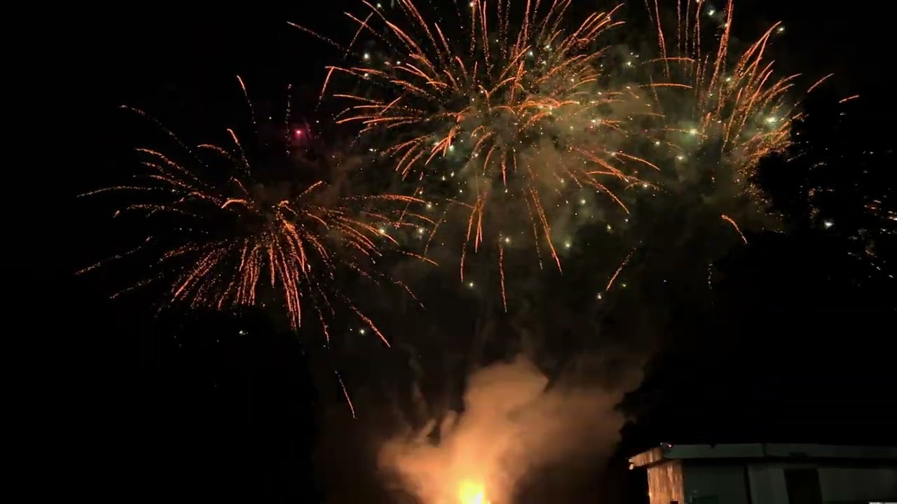CB304 Compound Reptilian from Jorge Fireworks