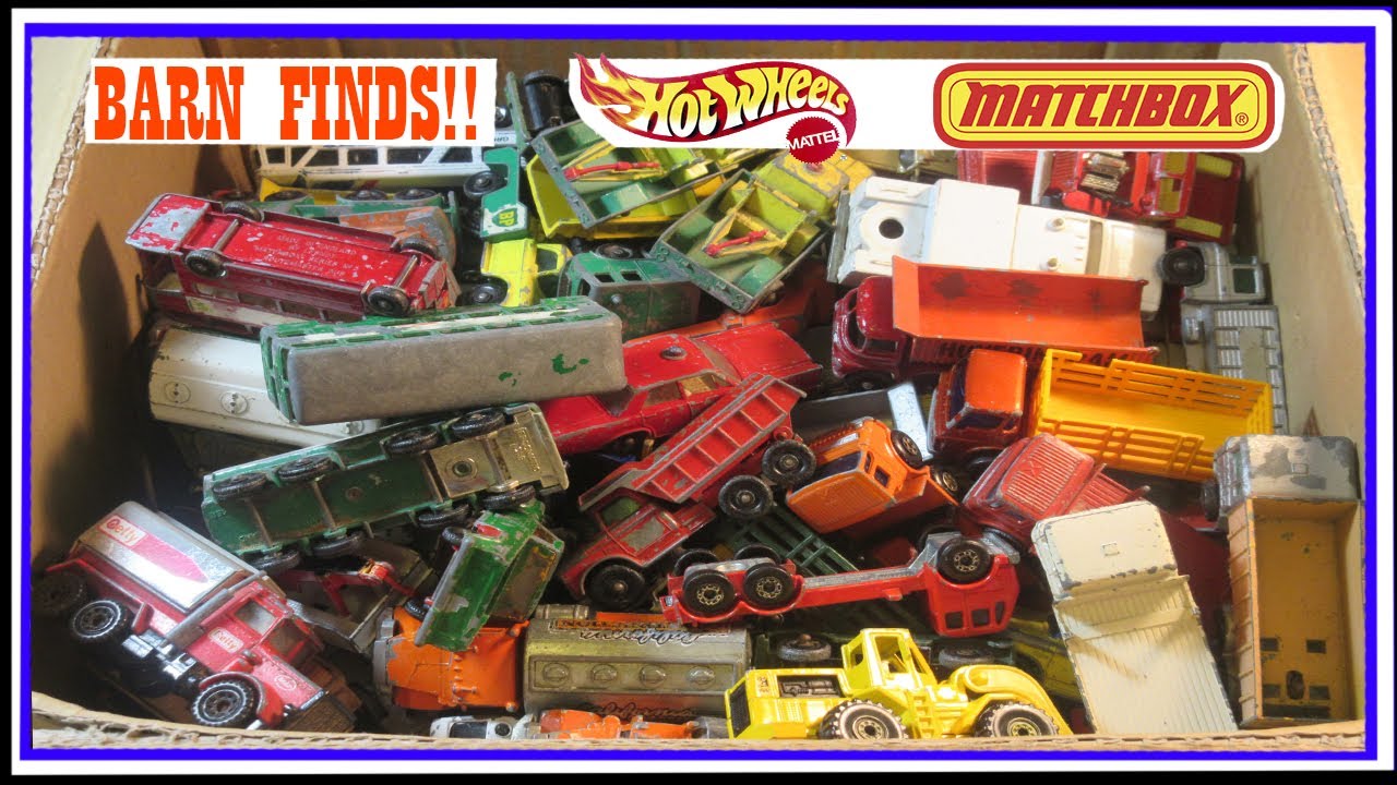 Barn Finds! Going throught a full box of Vintage Matchbox and Hot Wheels!