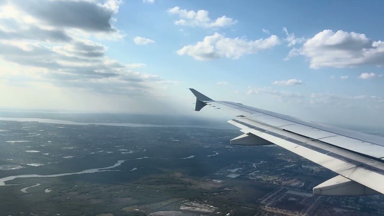JetBlue A320 landing in Fort Myers (4/18/2025)