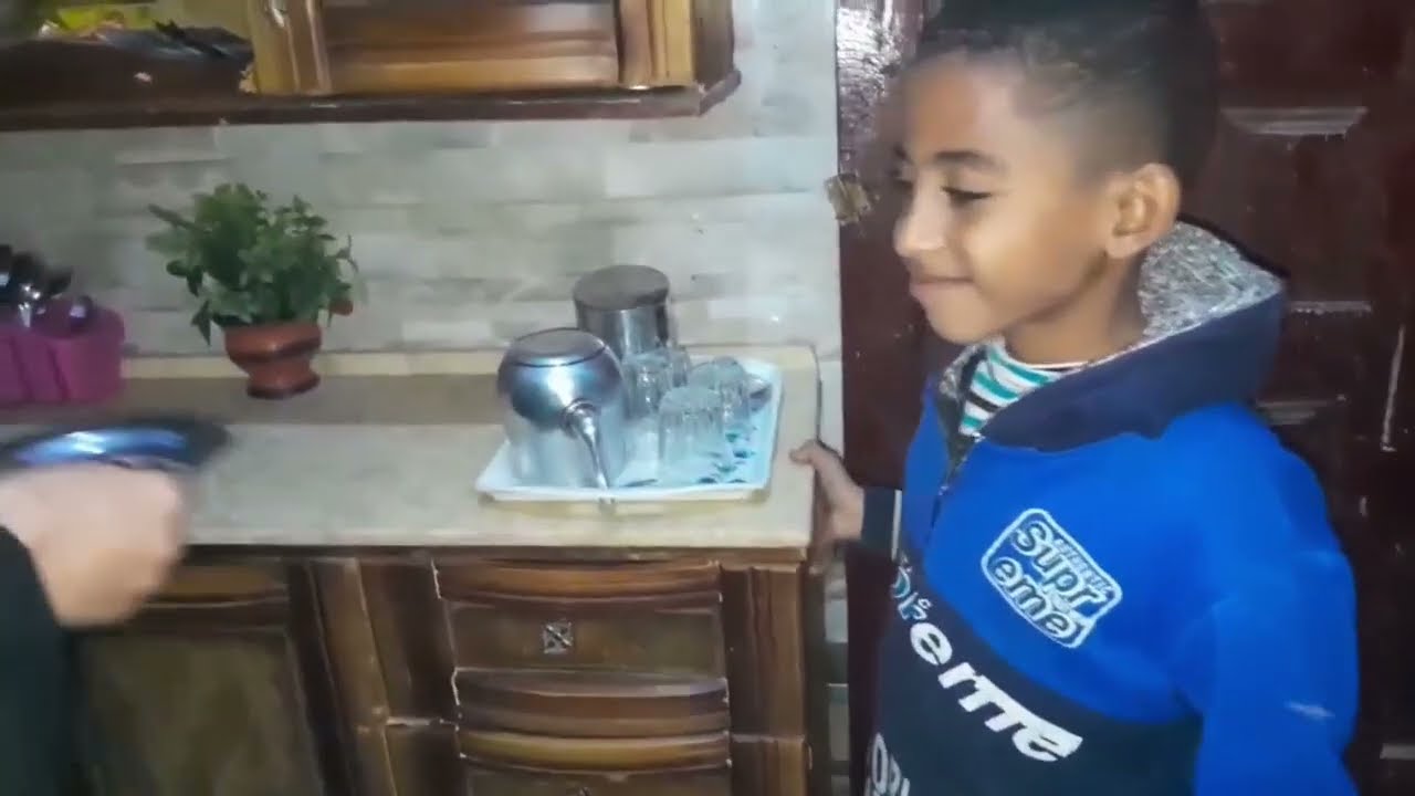 سبب غيابي عنكم بيتي بك مسكن للجن🙈 وحاجات غربيه بتحصل بالليل ودها اكيد سبب الصداع يارب الطف بينا🤲