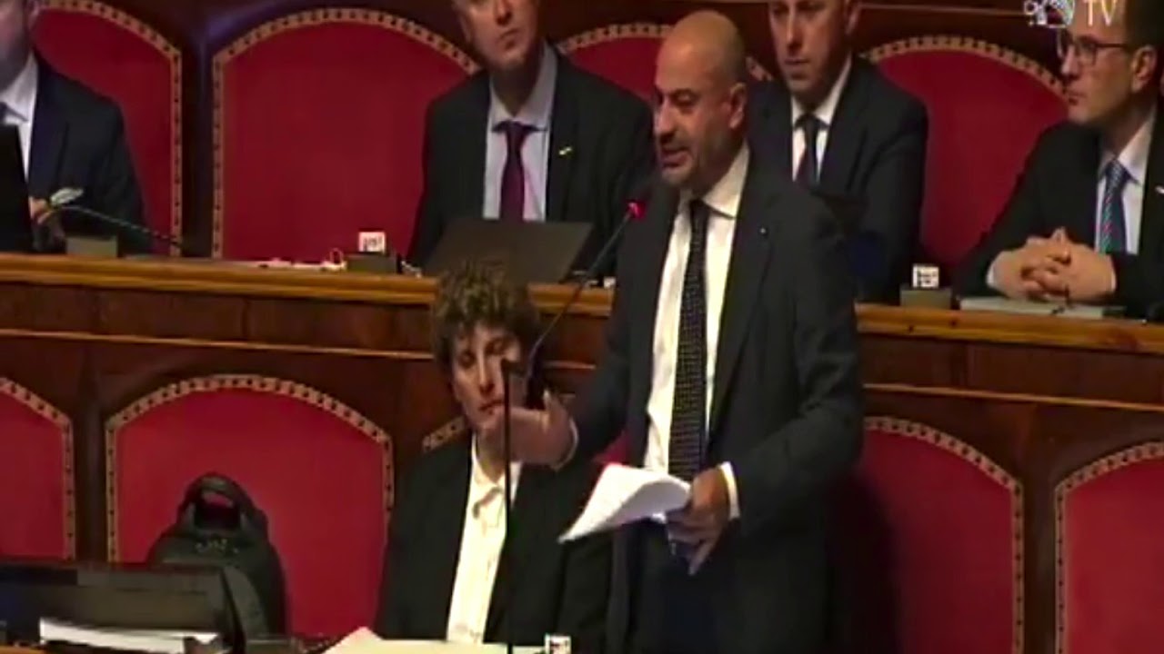 Gianluigi Paragone (M5S) - Intervento Aula Senato - Banche - 07\11\2018