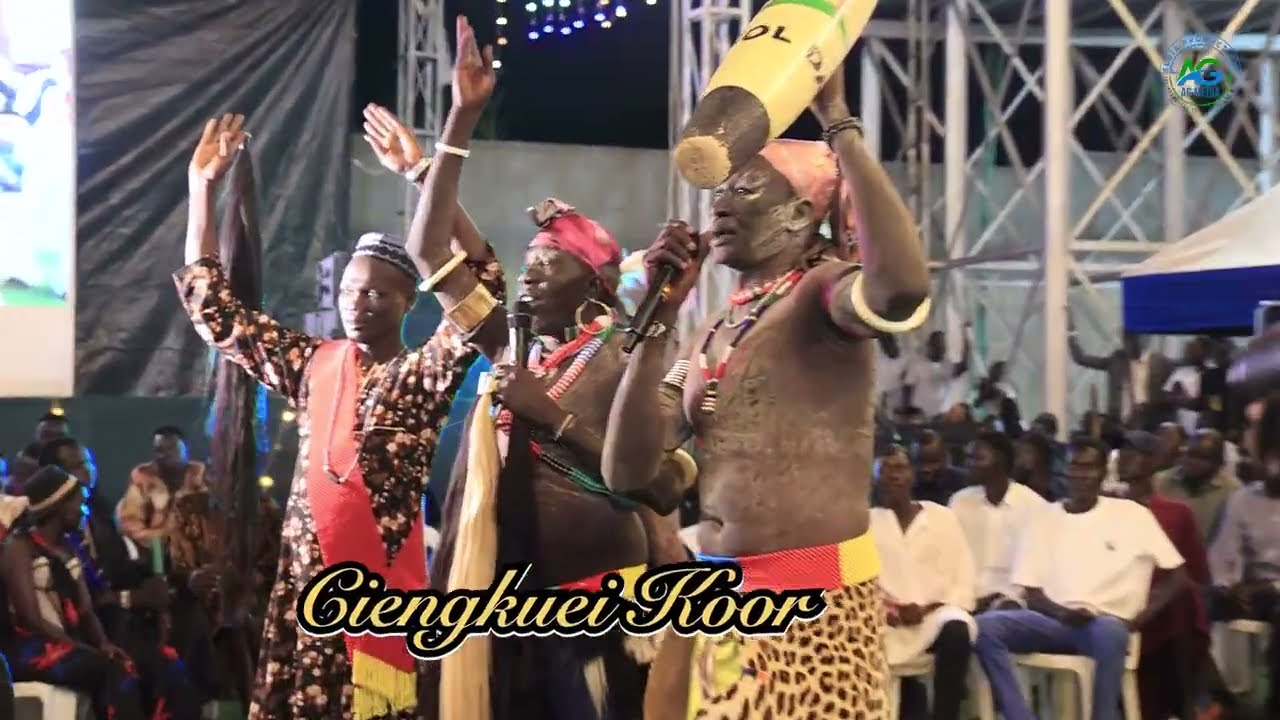 Atem AdulDul Live at APT Centre | Crowd Goes Wild on New Year’s Eve " Ciengkuei Koor, Wol Wol"