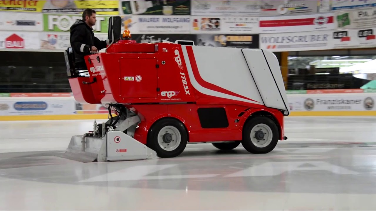 Ice resurfacing machine IcePuma