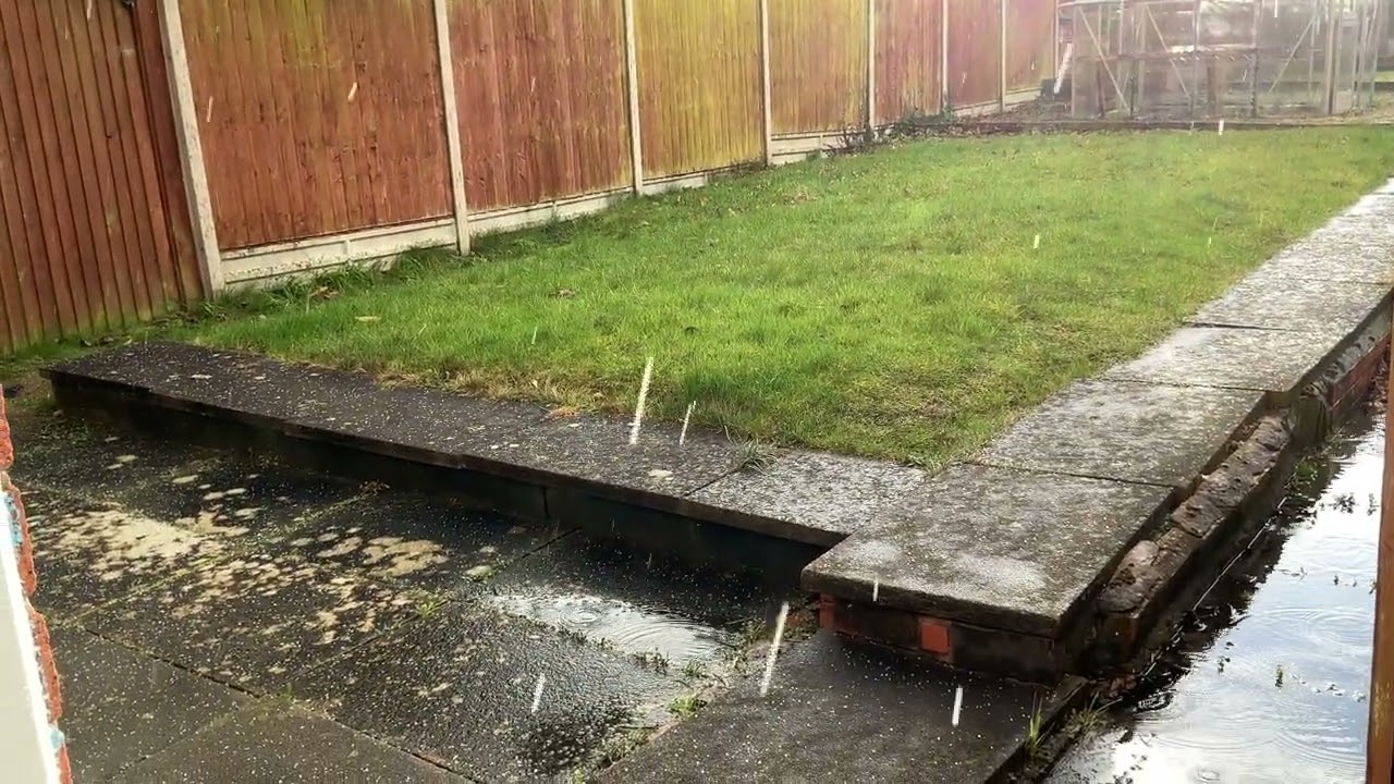 Brief hailstorm  (28/02/26)