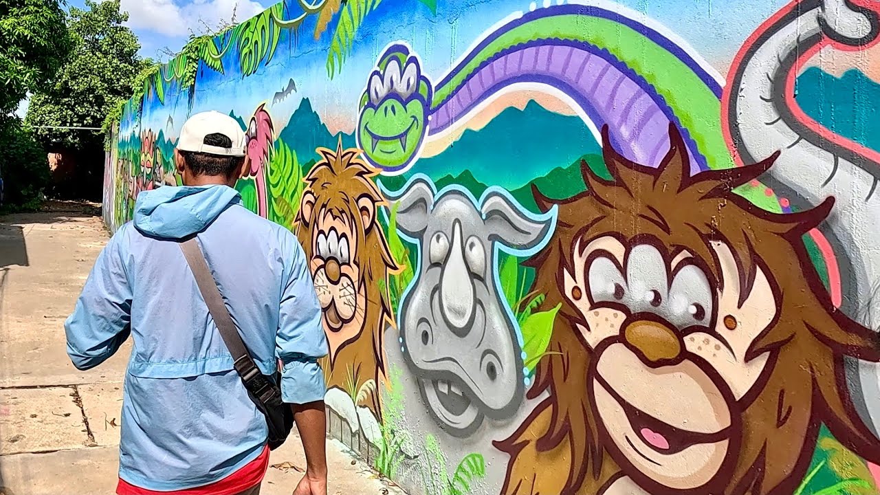 PHNOM PENH, CAMBODIA  |  Street Art Tour and Breakfast!