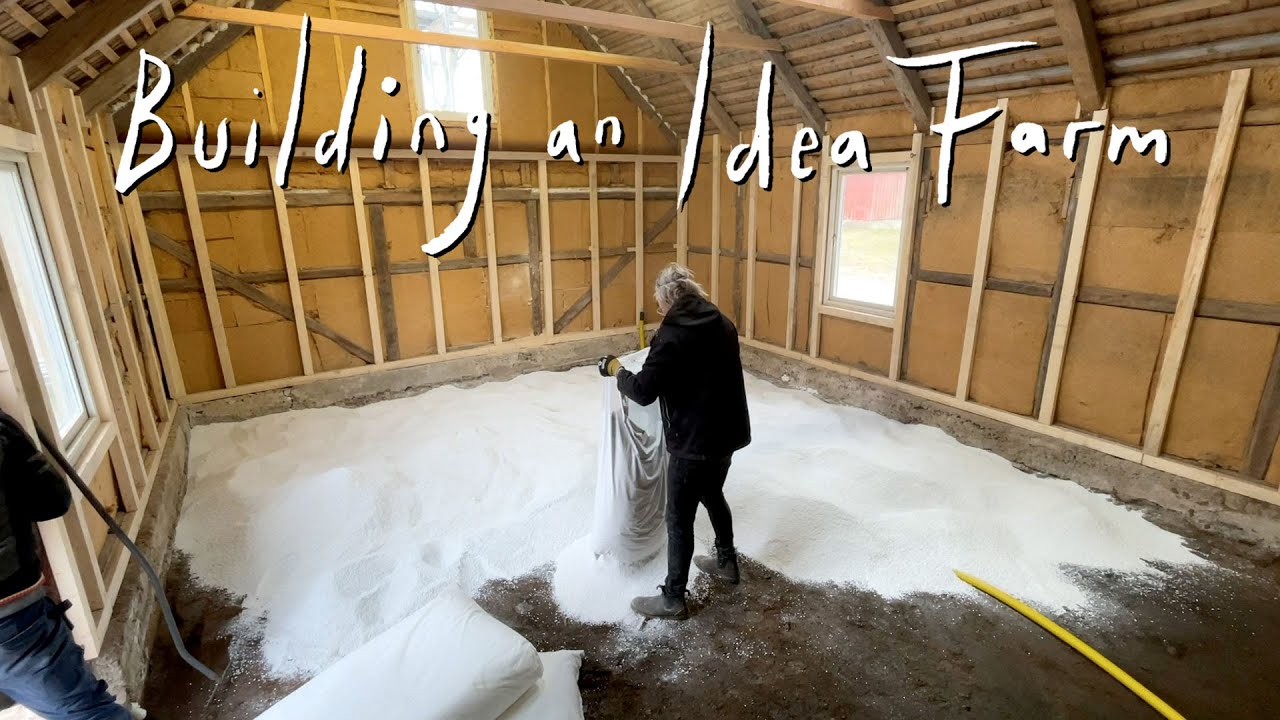 Perlite floor insulation with heated concrete slab