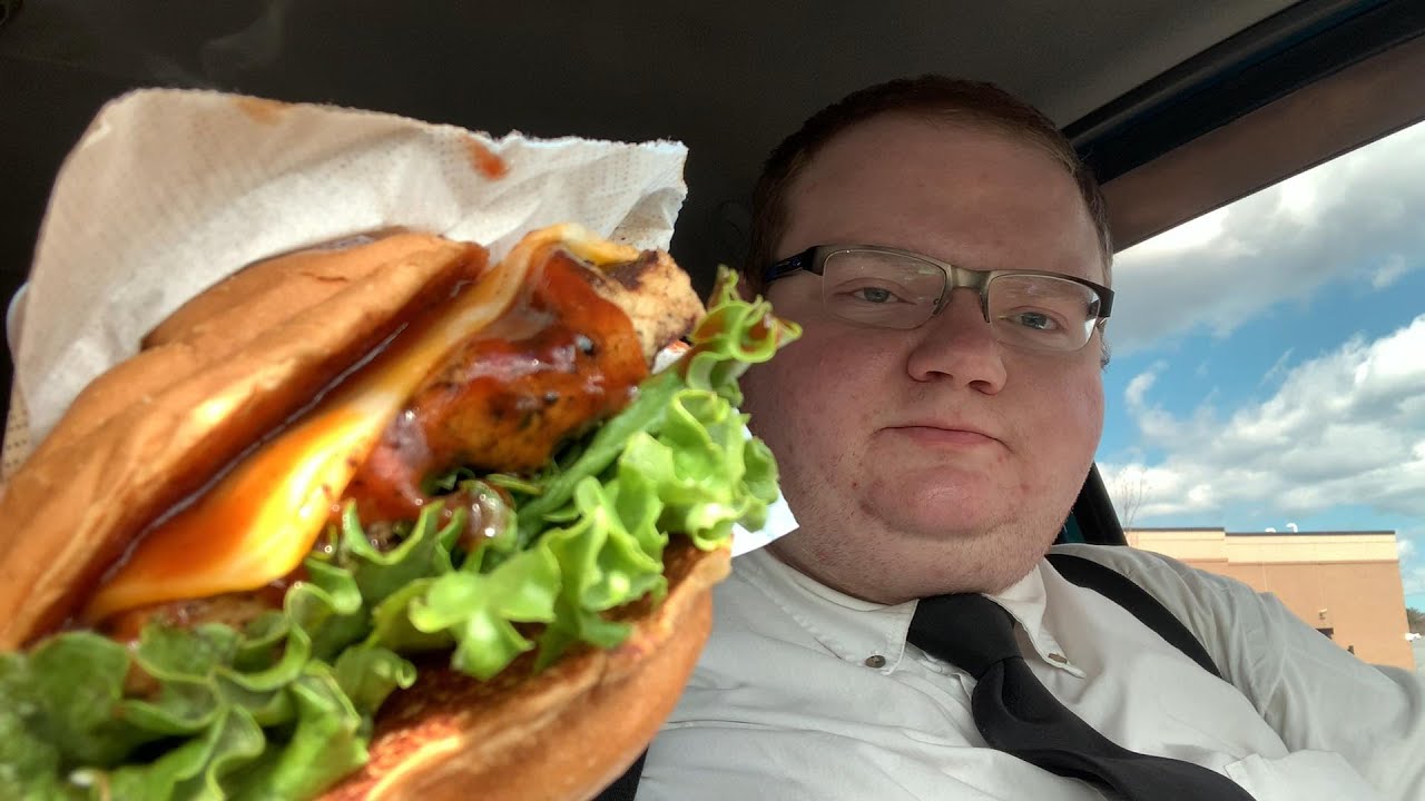 Chic Fil A Smokehouse BBQ BACON Sandwich Review