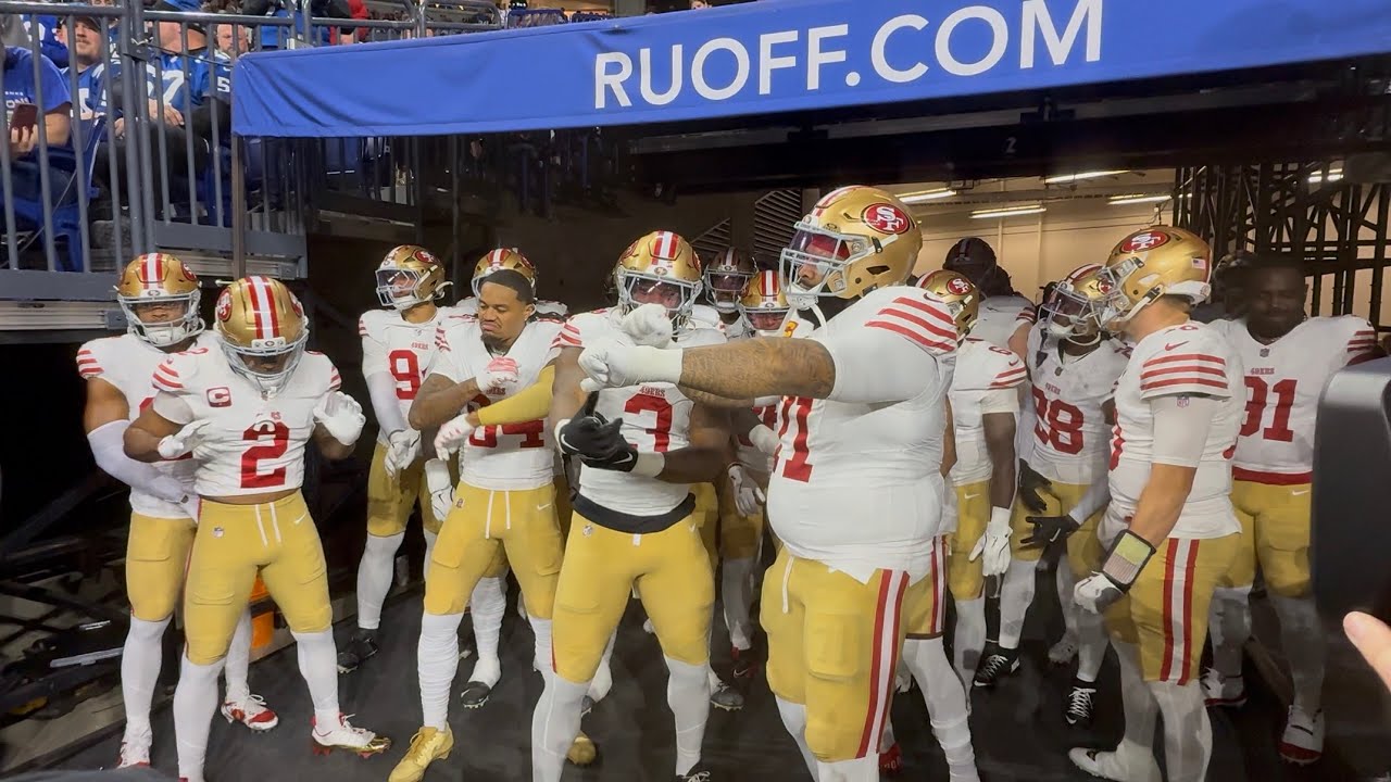 #49ers bumpboxx entrance in Indy for MNF vs Colts with Trent Williams leading them out 