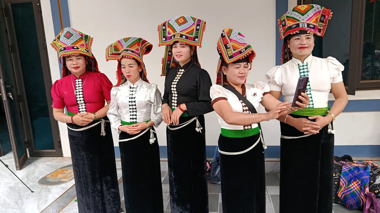ỈN THAI CẰN PHÀƯ NIỆNG KÌN MÁ KẾT