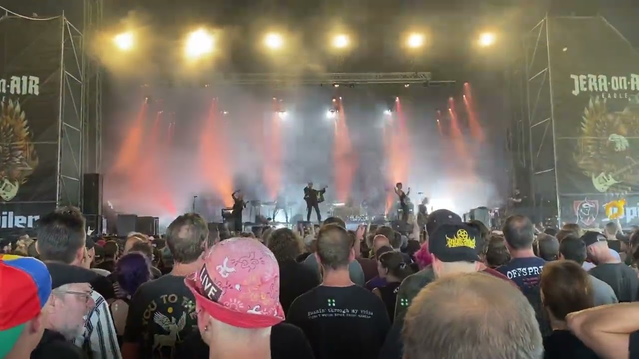 Crossfaith - Freedom [LIVE at Jera On Air 2022, NL]