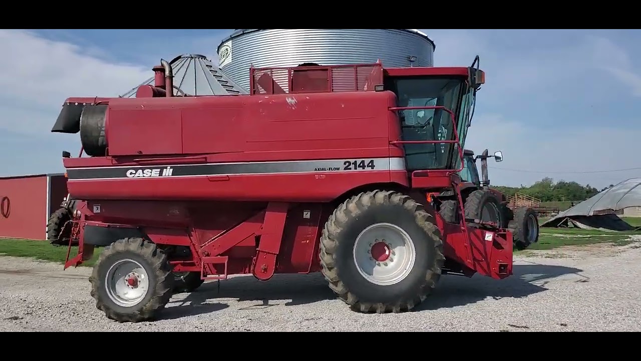 1997 Case IH 2144 Combine - Selling on BigIron Auctions - August 3, 2022