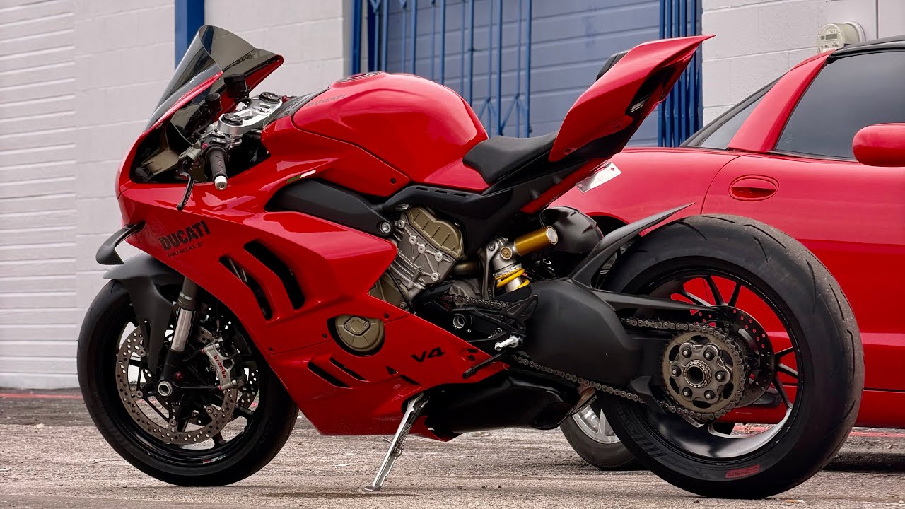 Мы снова с вами, представляем Ducati Panigale V4 2024 года 🫡
