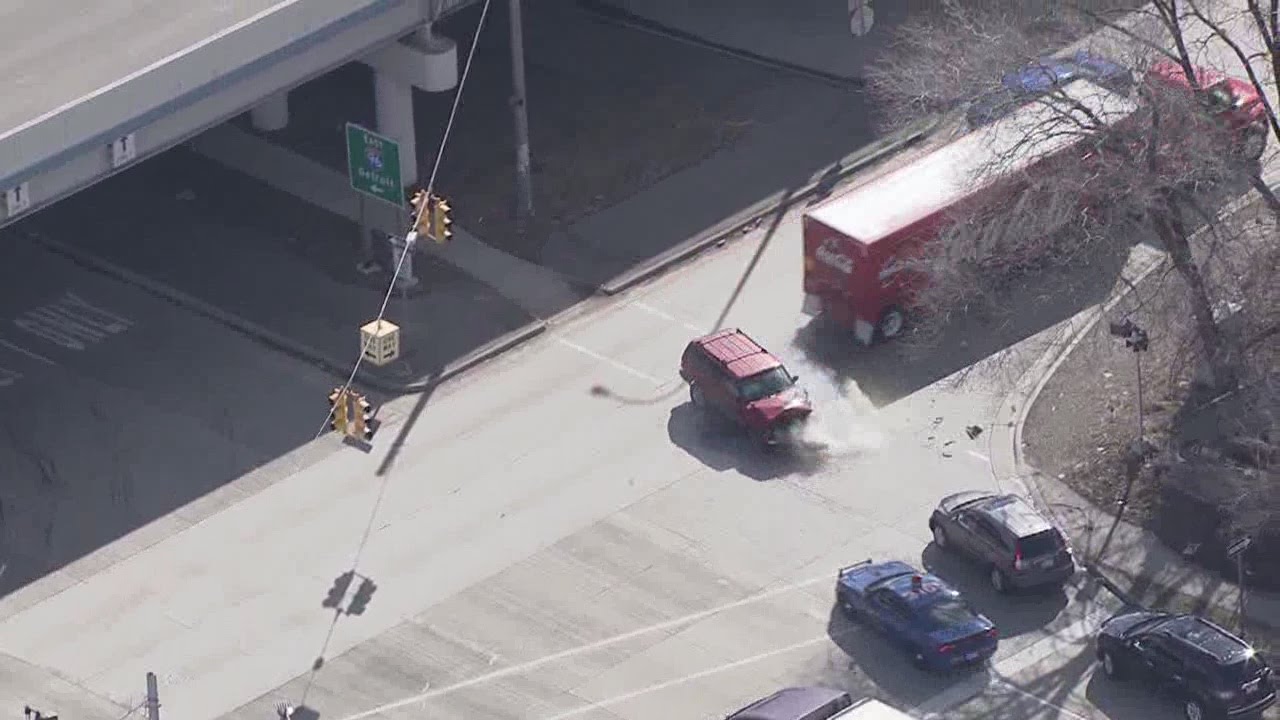 Wild police chase through Detroit