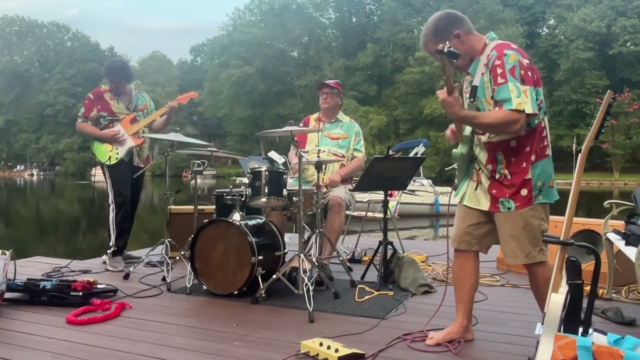 The Boltriders - “Somewhere Over The Rainbow” cover(Surf version)