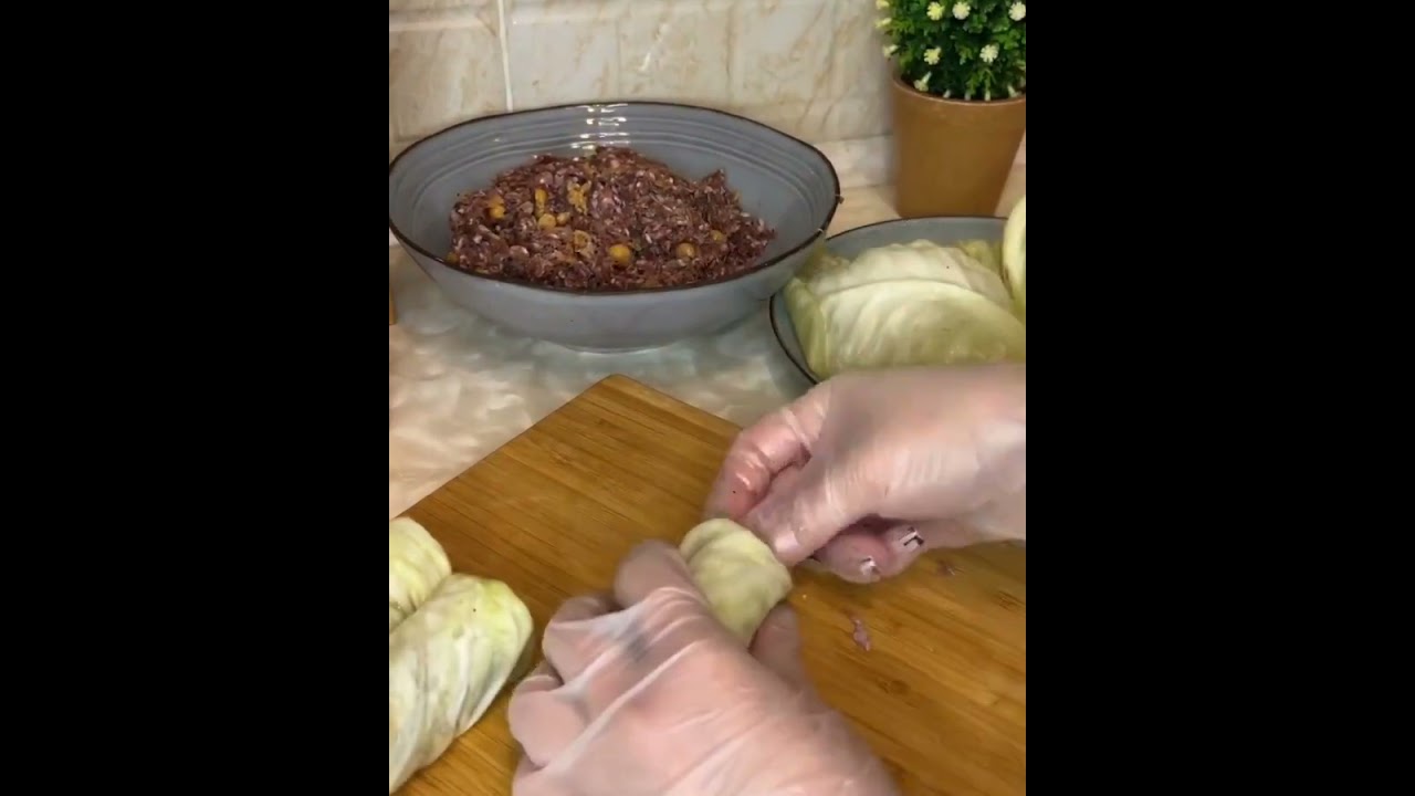 kelem dolmasi .Soyuducuya qoya bilersiz plastik qabda .Telesik hazirlamaq ucun