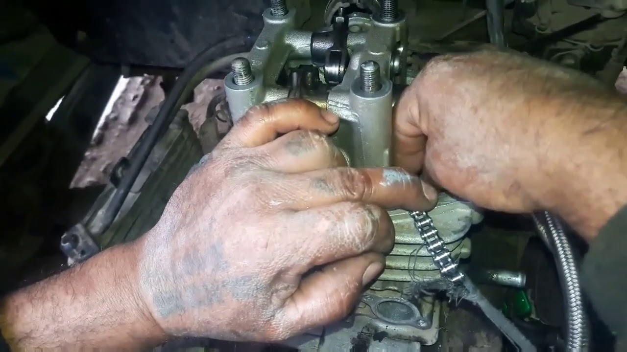 CAMBIO DE PISTÓN Y ANILLOS  A MOTO BAJAJ CROM Z