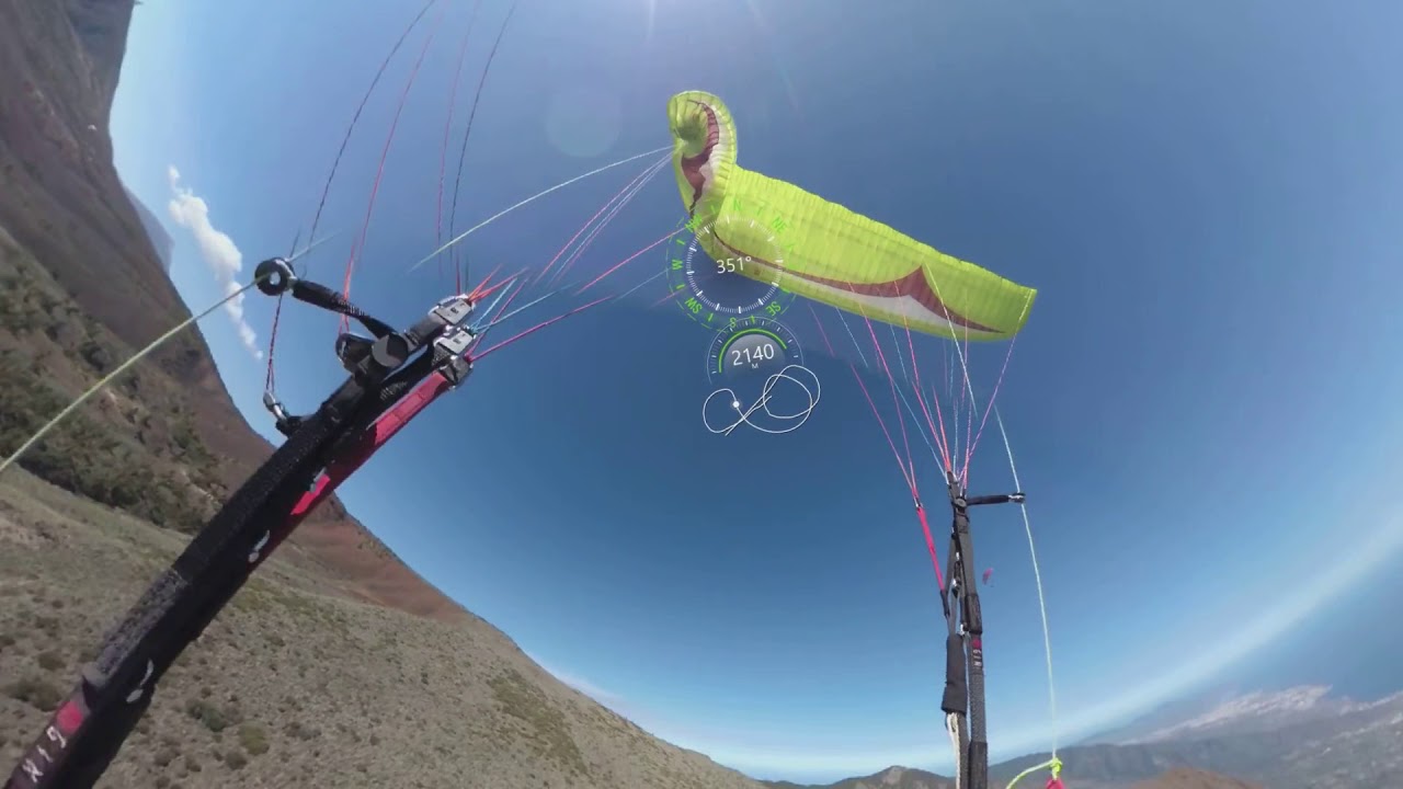 Paragliding thermal edge 50% collapse and cravat