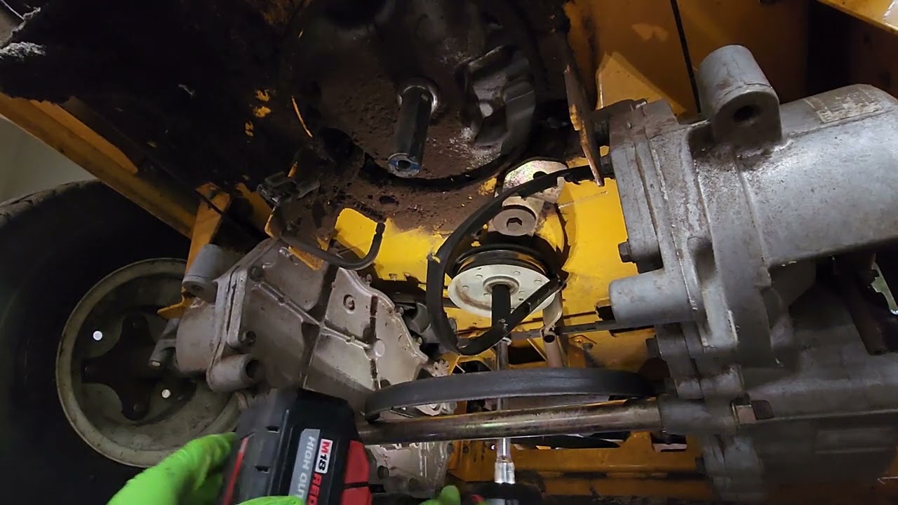Cub cadet rzt 54 knocking noise. Drive belt replacement.