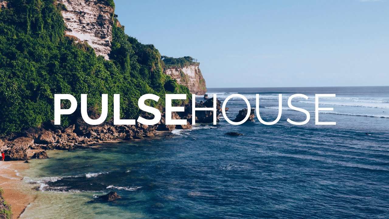 🌌 Echoes Inside – Deep Hypnotic House | Emotional Late-Night Vibes