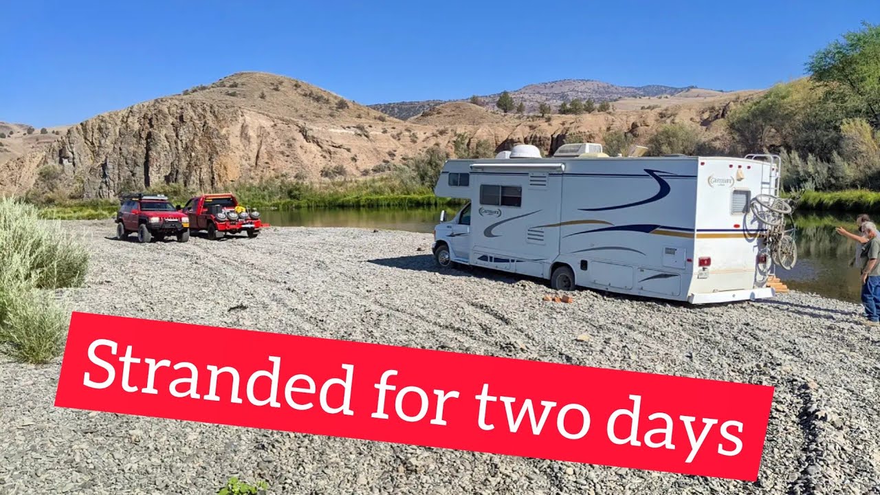 RV stranded in the wilderness!  4x4 tow truck to the rescue!