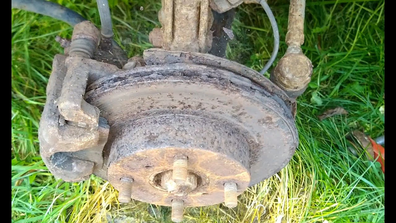 2005 Suzuki Alto   Front Brakes Part 3